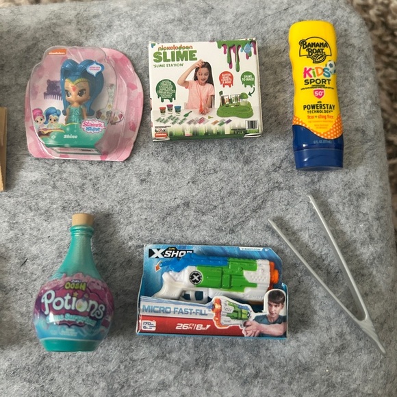 10-Piece Mini Brands Toy Lot – Disney, Food, and Collectible Minis – Brand New - Picture 3 of 4